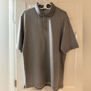 Sunice grey & white golf shirt.